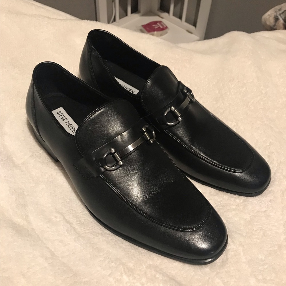 Men’s dress shoes